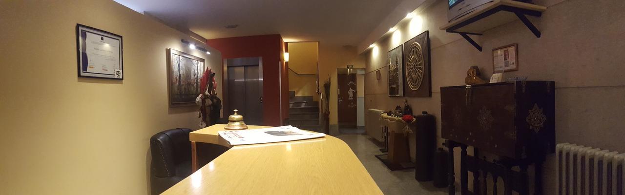 Hostal Guzman El Bueno By Gaiarooms 레온 외부 사진